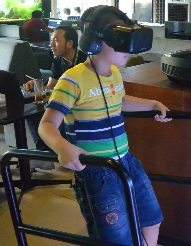 Lắp Đặt Hệ Thống Thực Tế Ảo 9D cho Kinh Doanh - Oculus - HTC - Gear VR - Playstation VR - 16