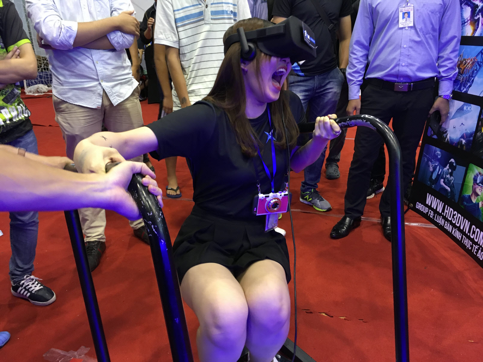 Kính Thực Tế Ào Samsung Gear VR ( S6 , S7 , Note 5 ) Seal + Tặng Gói Game VR giá 2 triệu - 5